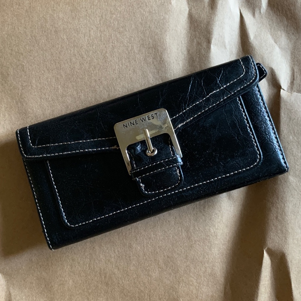 Nine West Large Wallet Trifold Black Buckle